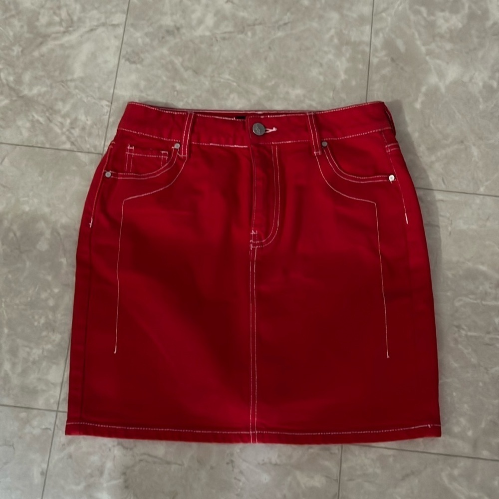 NEW Buckle Red Jean Skirt 25